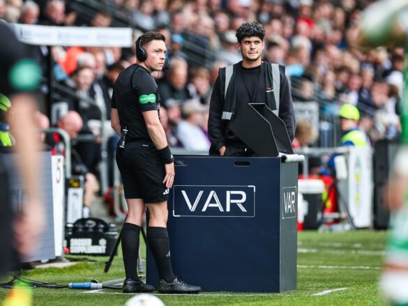 St. Mirren FC v Hibernian FC William Hill Premiership